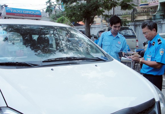 Doanh nghiệp taxi có nhiều “mánh” để lách luật ảnh 1