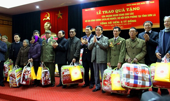 VietinBank trao hơn 4.000 suất quà Tết cho người dân tỉnh Sơn La ảnh 2