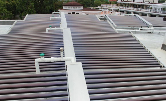 Khách sạn La Residence Huế tiết kiệm điện nhờ hệ thống năng lượng mặt trời ảnh 1