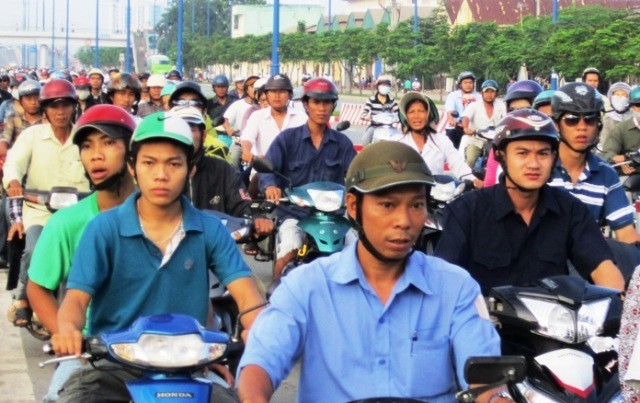 Xe tải “đại náo” trên đại lộ nghìn tỷ ảnh 3