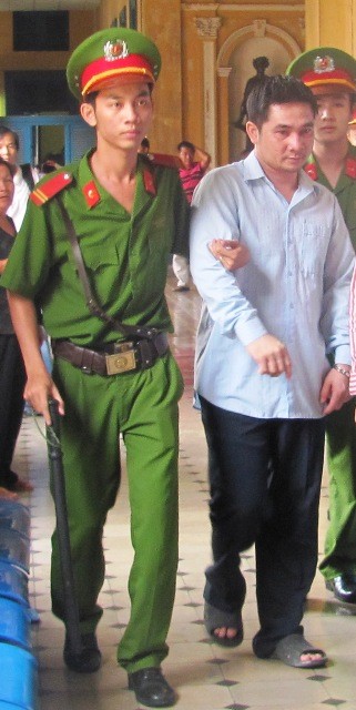 Sát hại vợ cũ vì bị chửi “như chó giữ nhà” ảnh 1