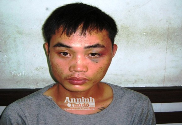 Tên cướp 147 ngàn USD bị CSGT tóm vì không đội mũ bảo hiểm ảnh 1