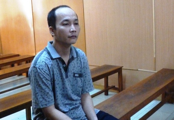 Say rượu, cầm kéo đâm chết bảo vệ dân phố ảnh 1