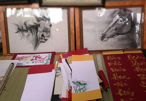 Xuân về, ông đồ xuống phố ảnh 8
