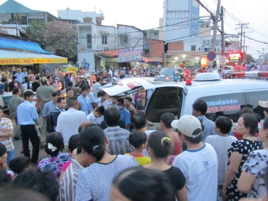 Nam thanh niên chết bên đường, người nhiều vết thương ảnh 2