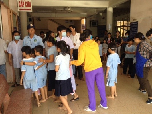 Hơn 50 học sinh tiểu học nhập viện sau bữa ăn trưa ảnh 3