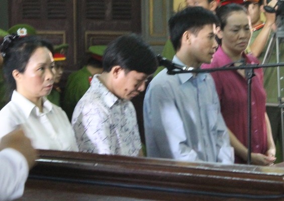 Bị chồng đánh đập, vợ thuê giang hồ “xử” chồng bằng 2 phát súng ảnh 1
