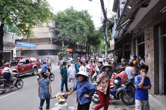 Nhà trong hẻm sâu phát hoả giữa trưa ảnh 1