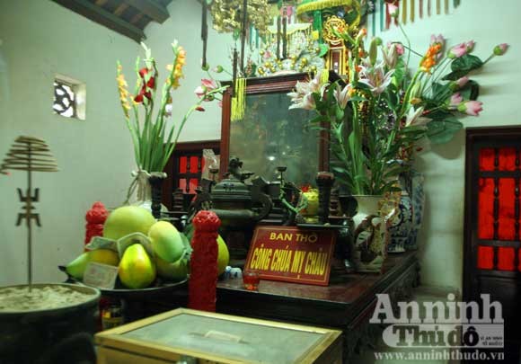 Sự thật về tảng đá khoác xiêm y hơn hai nghìn năm ảnh 1