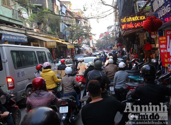 Rao bán "thuốc chữa bệnh” ùn tắc giao thông với giá 100 tỷ đồng ảnh 1
