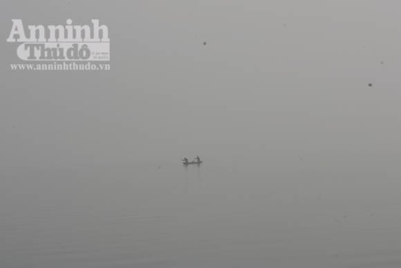 Sương mù dày đặc phủ kín Hà Nội ảnh 13