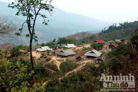 Có một "lầu son" ở ven trời Tây Bắc ảnh 2