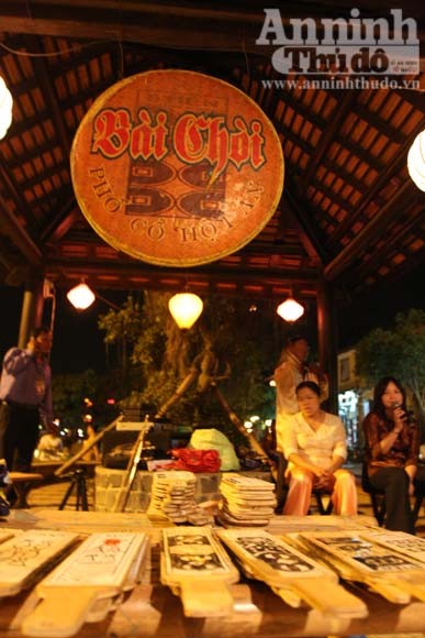 Nghệ thuật đỏ, đen trong tiếng ca bài chòi ảnh 3