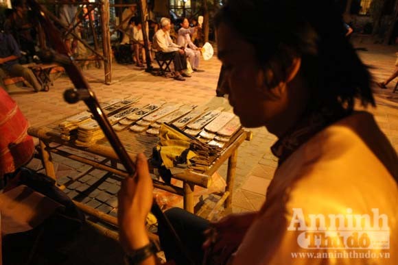 Nghệ thuật đỏ, đen trong tiếng ca bài chòi ảnh 5