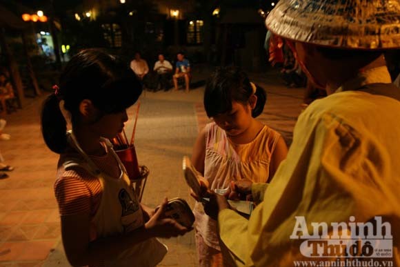 Nghệ thuật đỏ, đen trong tiếng ca bài chòi ảnh 10