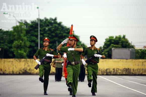Nâng cao trách nhiệm, kỷ cương, kỷ luật trong công an nhân dân ảnh 4