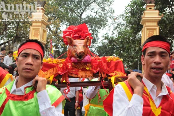 Gánh tuồng làng hóa thân cực kỳ chuyên nghiệp ảnh 13