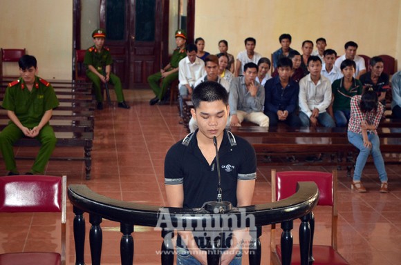 2 lần “yêu” bé gái 12 tuổi, "đổi" lấy 9 năm tù! ảnh 1