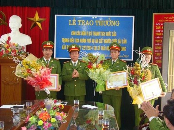 Khen thưởng đơn vị khám phá nhanh vụ án giết người tại nhà nghỉ Thành Công ảnh 1