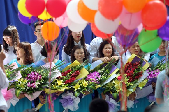 Những cung bậc cảm xúc “mùa” chia tay mái trường ảnh 10
