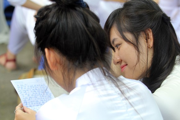 Những cung bậc cảm xúc “mùa” chia tay mái trường ảnh 4