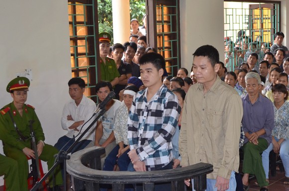 Vì hám tiền, rủ cháu ruột… vào tù ảnh 1