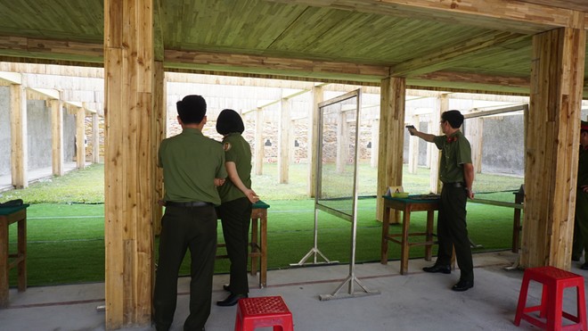 Gần 300 cán bộ Công an Hà Nội tranh tài giải bắn súng Báo An ninh Thủ đô năm 2020 ảnh 11