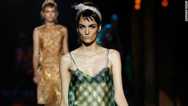 Mẫu của nhà thiết kế lừng danh Marc Jacobs bị đánh cắp ảnh 1
