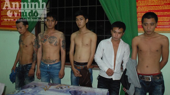 Triệt phá băng chém người trong làng Karaoke ảnh 3