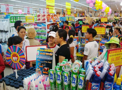 TP.HCM: Khuyến mãi sớm vẫn ế khách ảnh 2