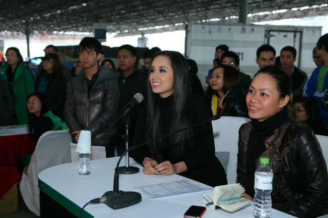 Mai Phương Thúy, Tuấn Hưng giao lưu với thí sinh Vietnam's Got Talent ảnh 1