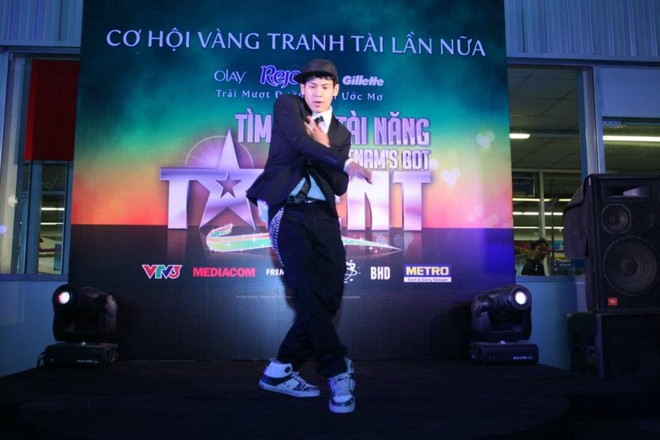 Sôi sục tranh tài tìm kiếm tài năng lần hai ảnh 8