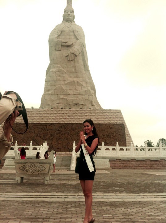 Hoàng My nguyện cầu trước đêm Chung kết ảnh 3