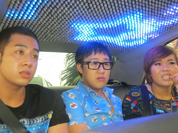 Hiếu Hiền "bỏ nghề" đi lái Taxi may mắn ảnh 5