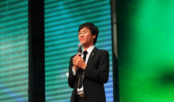 Chàng luật sư điển trai làm nức lòng giám khảo ảnh 1