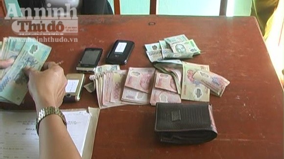 Phá 2 ổ cờ bạc “phủ sóng” tàu cá xa bờ ảnh 2