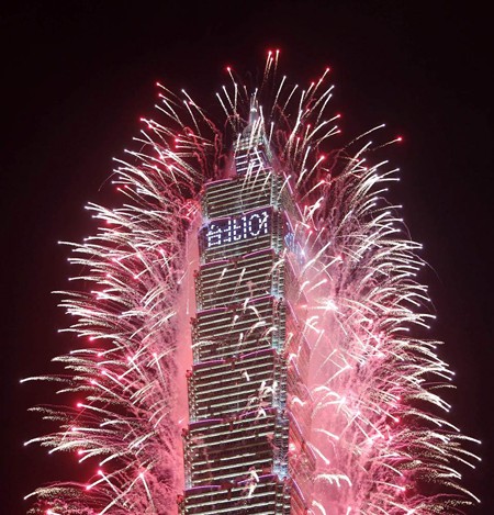 Người dân thế giới đón mừng năm mới 2013 ảnh 19
