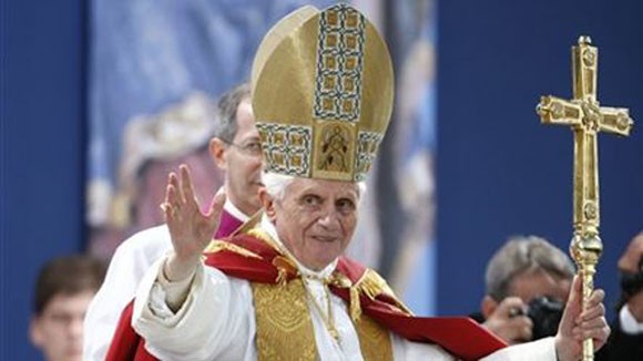 Giáo hoàng Benedict XVI từ chức vì bê bối đồng tính ở Vatican? ảnh 1