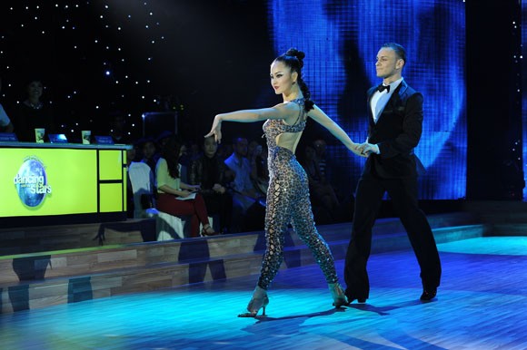 Yến Trang tỏa sáng với điệu nhảy Quickstep ảnh 7