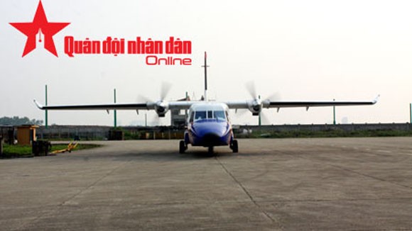 Máy bay tuần thám CASA-212 sẵn sàng hướng về phía biển ảnh 4