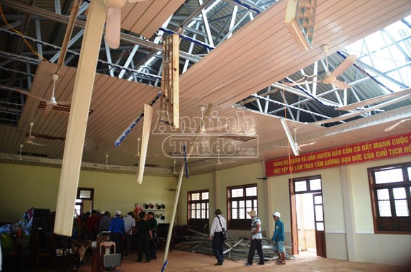 Đảo Cồn Cỏ tan hoang sau bão, cần hỗ trợ khẩn cấp ảnh 2