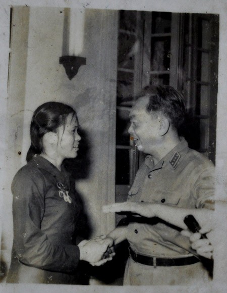 O dân quân Ngư Thủy nghẹn ngào nhắc lại kỷ niệm về Đại tướng ảnh 1