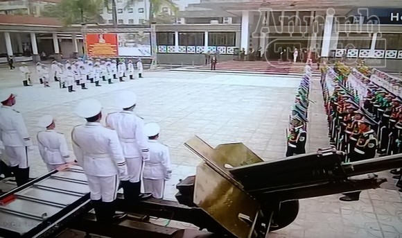 Đại tướng Võ Nguyên Giáp: Quốc sử lưu danh, lòng dân tạc tượng! ảnh 10