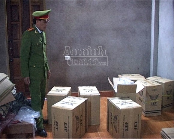 Phát hiện và thu giữ 4.500 gói thuốc lá Jet nhập lậu ảnh 1
