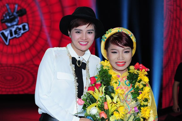 Dương Triệu Vũ ăn mừng chiến thắng cùng thầy trò Đàm Vĩnh Hưng ảnh 9
