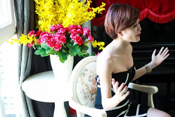 Bùi Anh Tuấn tái ngộ cùng Hương Tràm trong MV mới ảnh 14