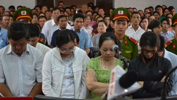 "Cò" ngân hàng lừa đảo hơn 33 tỷ đồng, lĩnh án chung thân ảnh 1