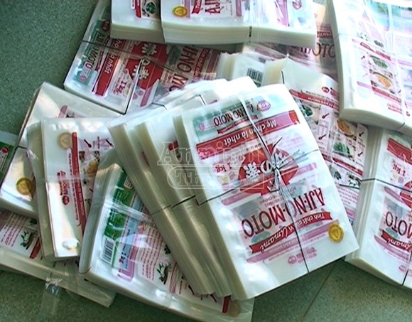 400.000 bao bì nhái bột ngọt Ajinomoto bị phát hiện và thu giữ ảnh 1