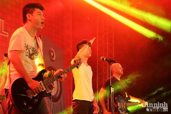 "Đêm rock Giao thông" cuồng nhiệt ngoài sức tưởng tượng ảnh 7