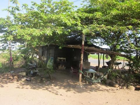 Tủi nhục thiếu nữ có thai vì bị cha dượng ép làm “nô lệ tình dục” ảnh 2